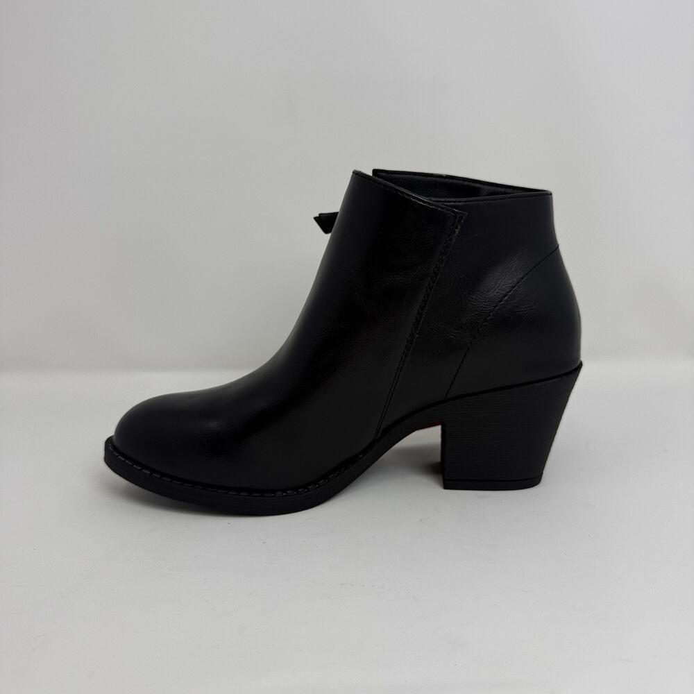 Women’s Black Ankle Boots Size 7 Faux Leather Block Heel Double Zip MUK LUKS New